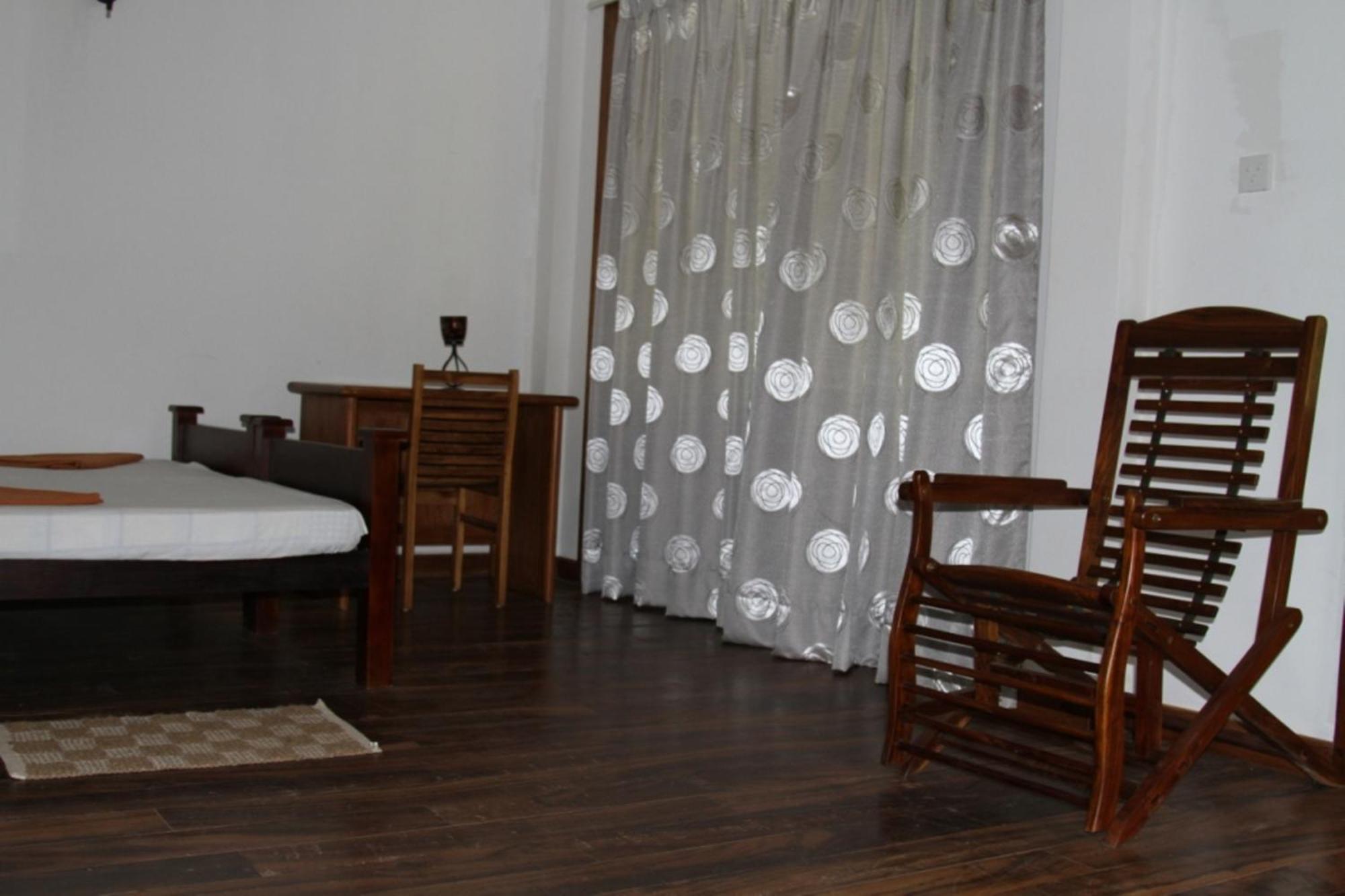 Birds Paradise Hotel Kudawe Oda fotoğraf