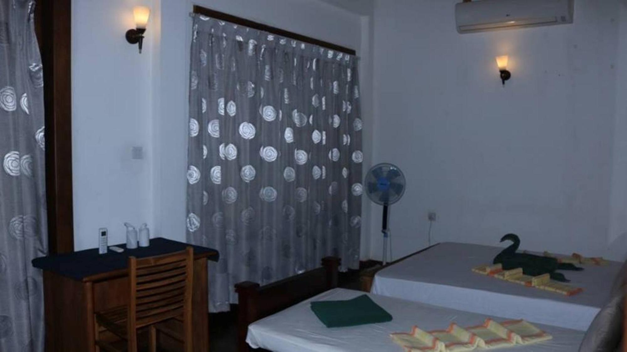 Birds Paradise Hotel Kudawe Oda fotoğraf